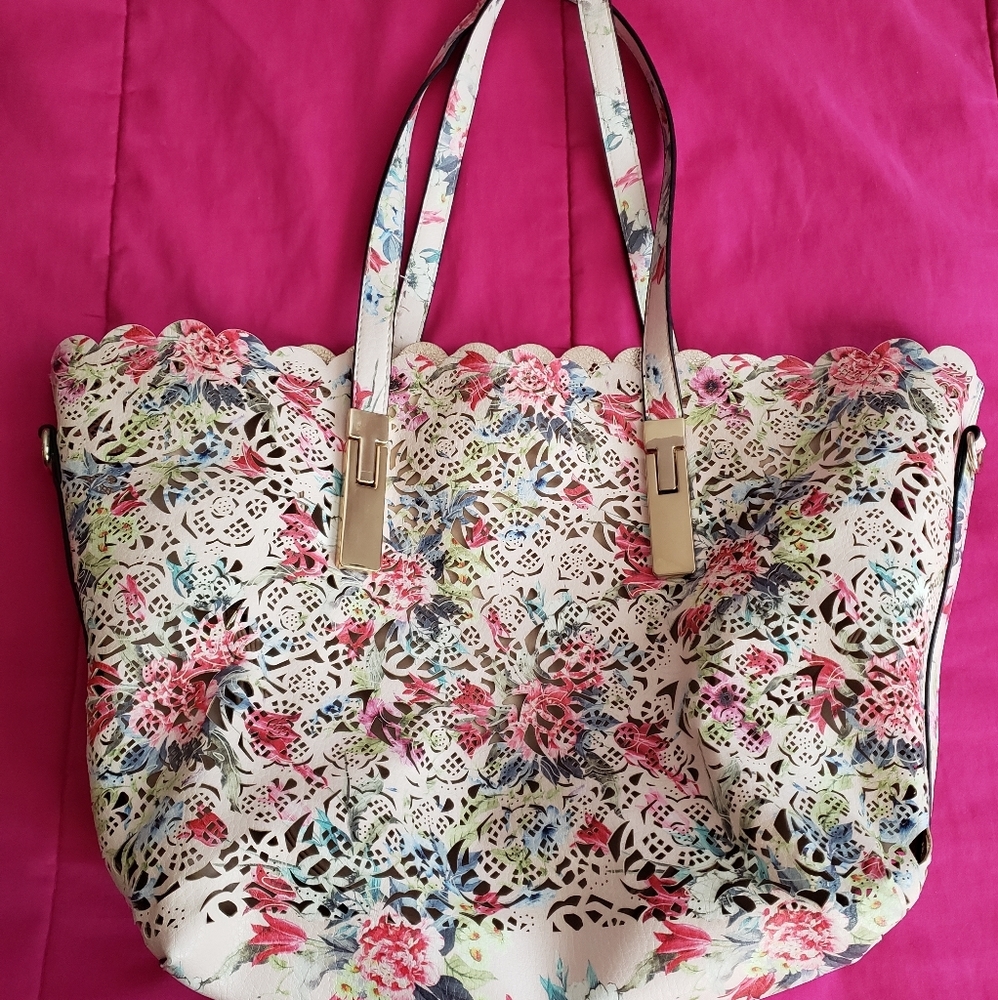Beautiful purse from Aldos